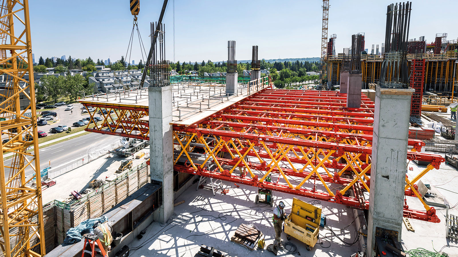 The state-of-the-art VRB solution can be found at two locations on the construction site and is the culmination of the planning phase carried out conjointly by PERI and PCL Construction.